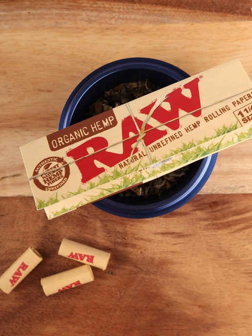 Raw Classic Slow Burning Papers 1 1/4 Size
