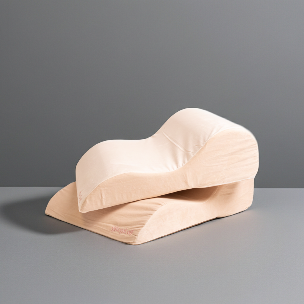 Girls Get Off Bumpy Cuddles